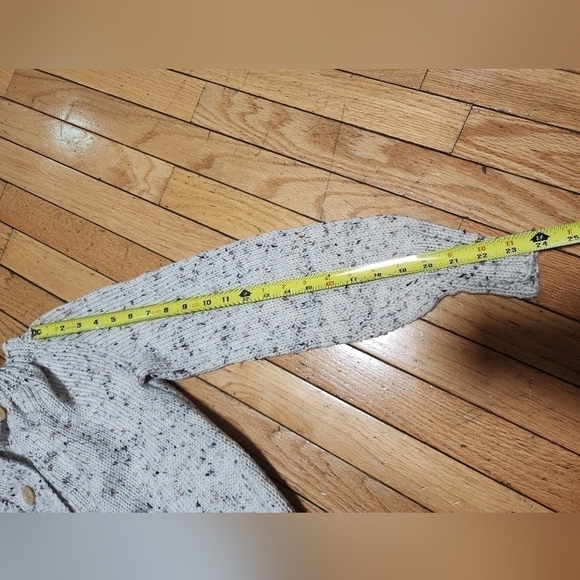 Women's donegal handmade knit cardigan sweater - Picture 2 of 11